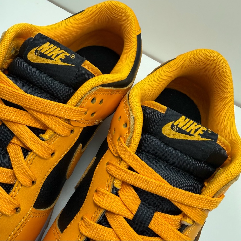 Nike Black and Yellow Athletic Shoes - Picture 3 of 10
